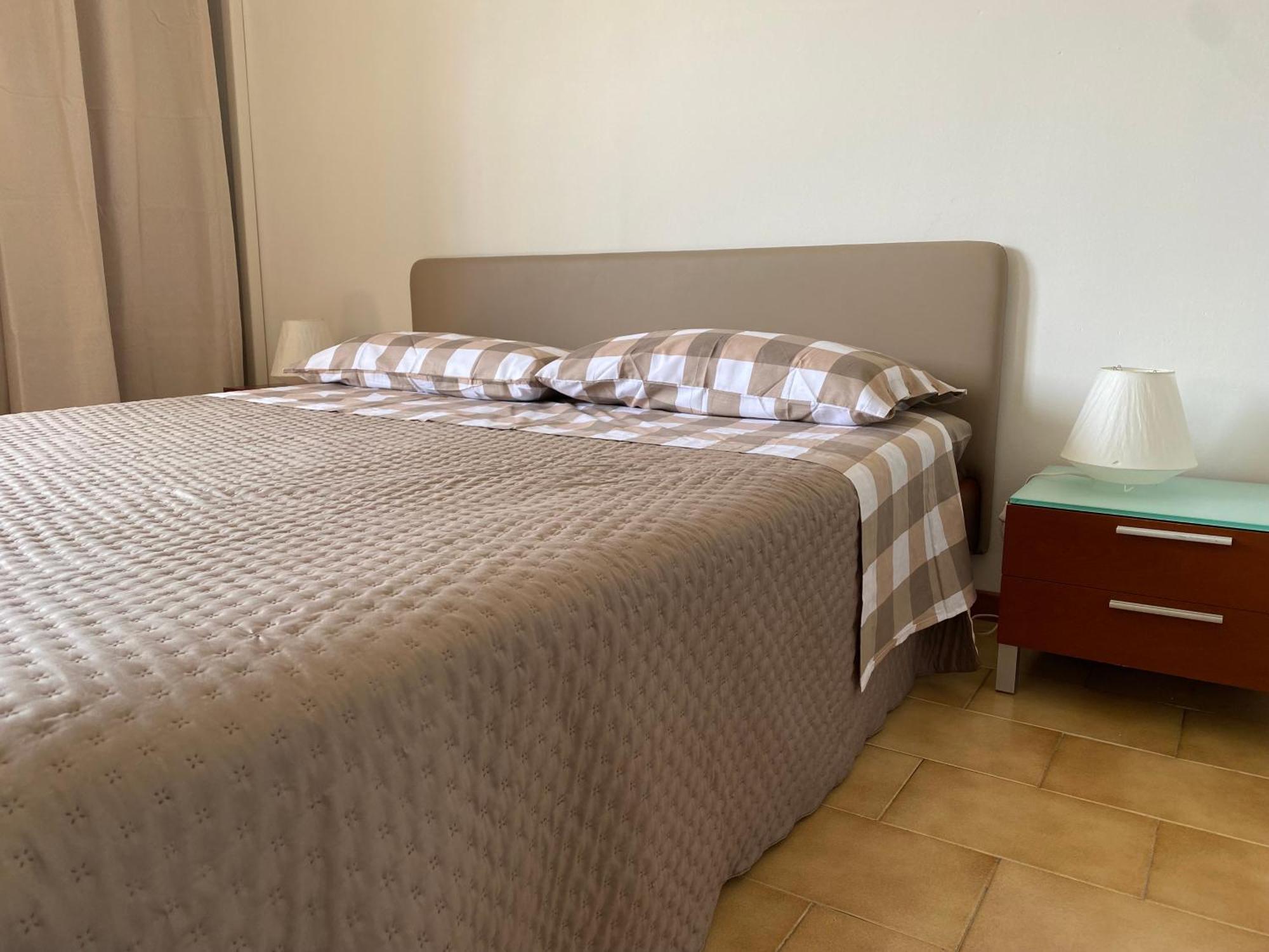 44 Apartment Novara
